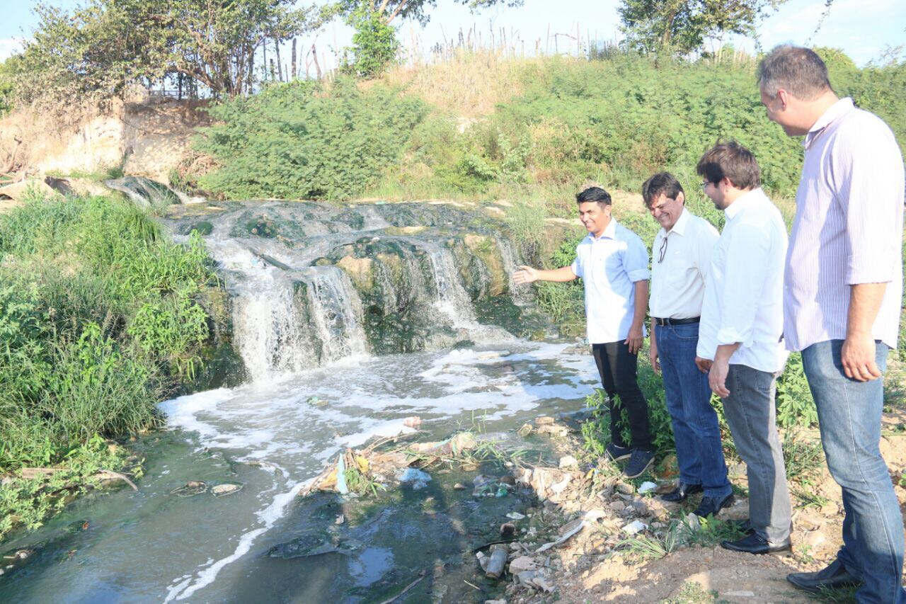 Wellington faz visita técnica ao Rio Tocantins e Estação de Tratamento de Esgoto em Imperatriz 