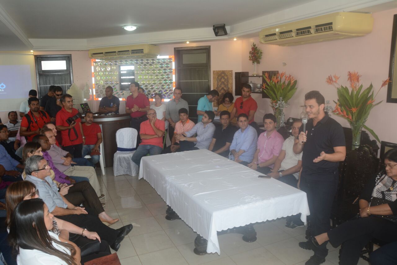 Glalbert Cutrim participa de encontro com lideranças políticas em Codó