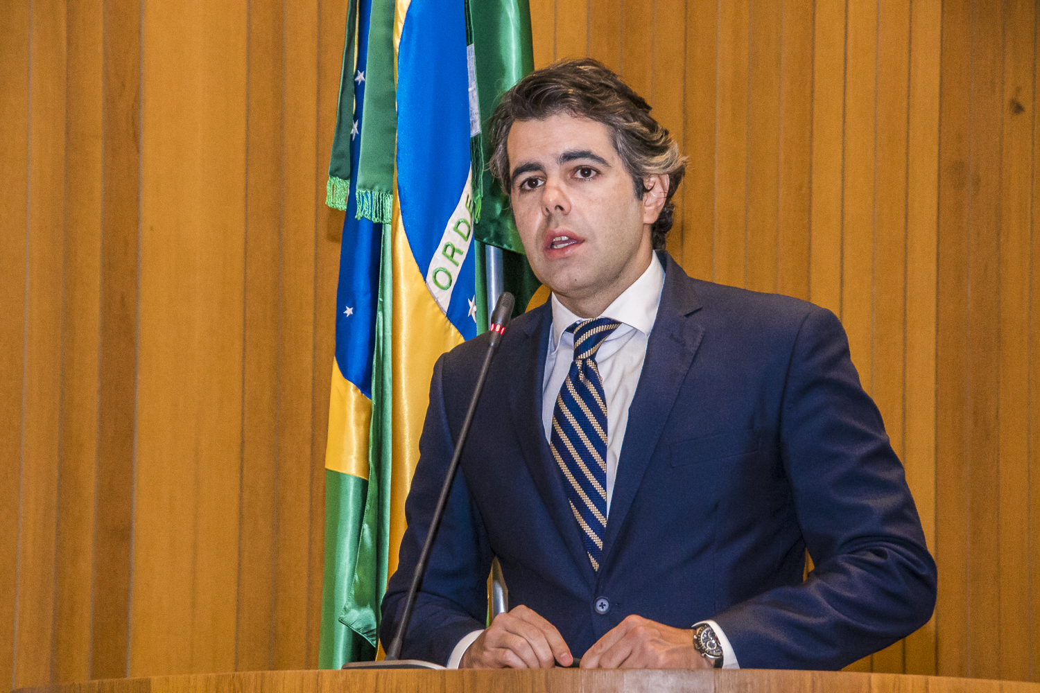 Adriano Sarney repercute dados sobre economia do Maranhão