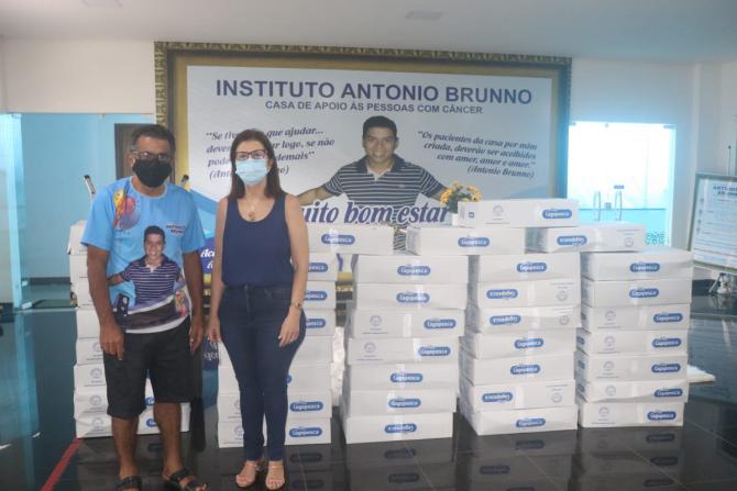 Helena Duailibe viabiliza doação de pescado ao Instituto Antonio Brunno 