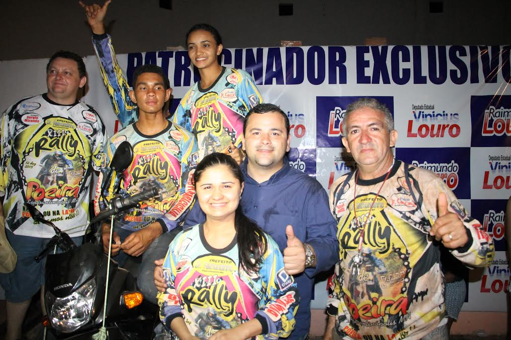 Vinicius Louro participa do encerramento do Rally da Poeira em Esperantinópolis