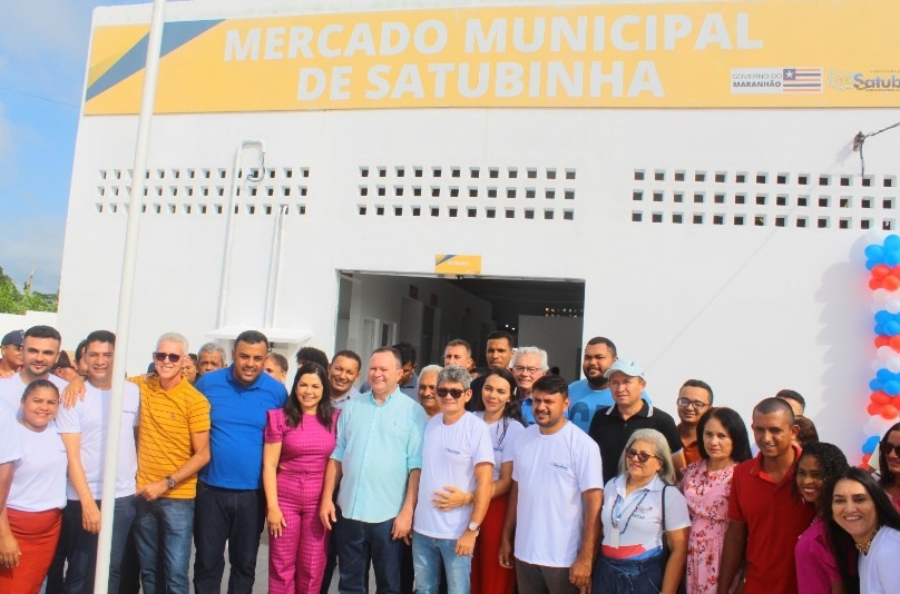 Deputada Solange Almeida, Carlos Brandão e demais autoridades na inauguração do Mercado Municipal de Satubinha 