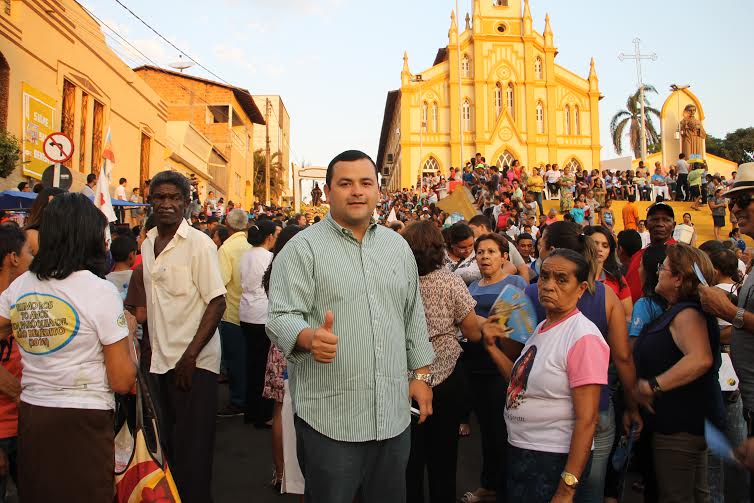 Deputado Vinicius Louro participa do encerramento do Festejo de São Benedito em Pedreiras