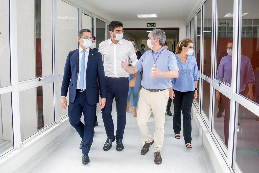 Comissão de Saúde da Assembleia visita Hospital Carlos Macieira e conhece o trabalho da unidade 