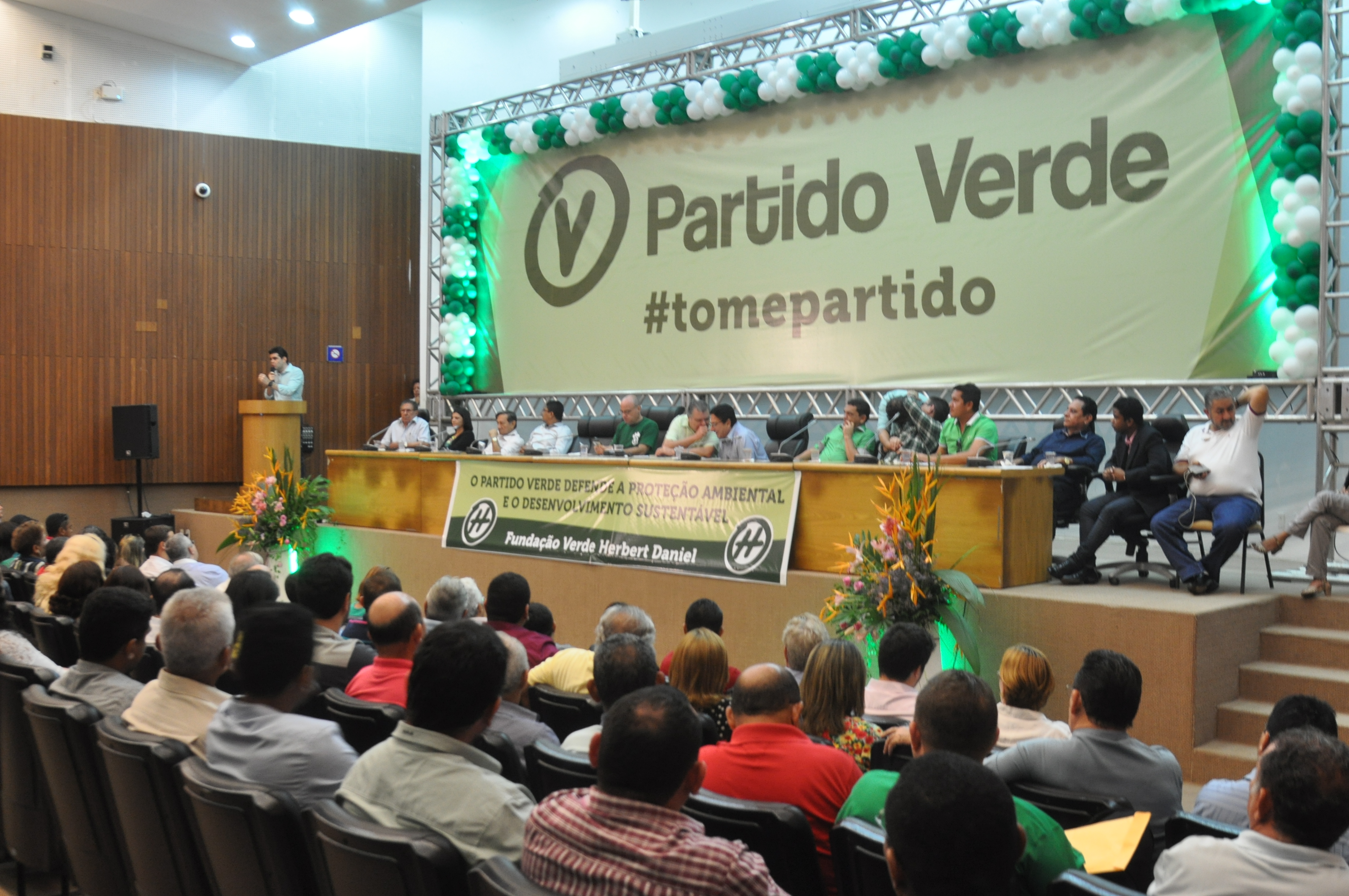 Adriano Sarney coordena encontro estadual do Partido Verde