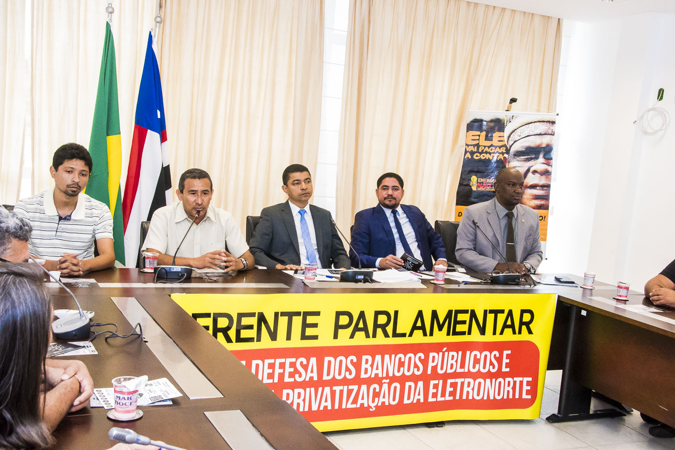 Zé Inácio participa do lançamento da frente parlamentar contra a privatização dos bancos públicos 