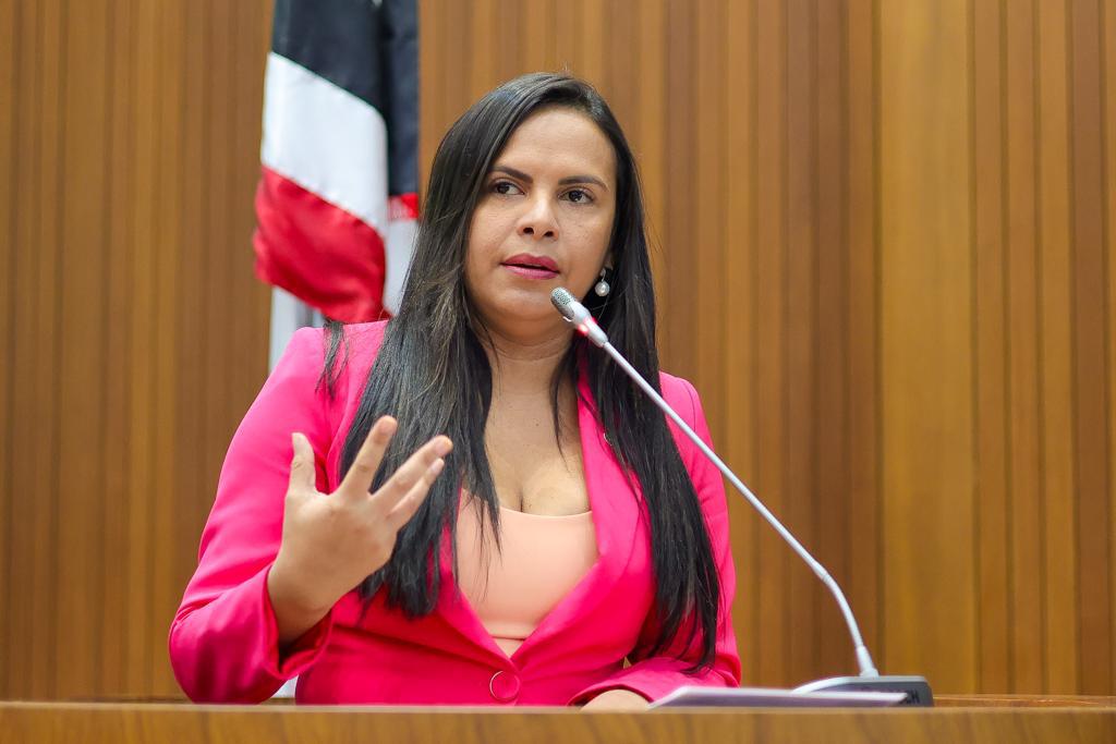 Ana do Gás critica PL da Prefeitura de Santo Antônio dos Lopes solicitando empréstimo de R$ 45 milhões