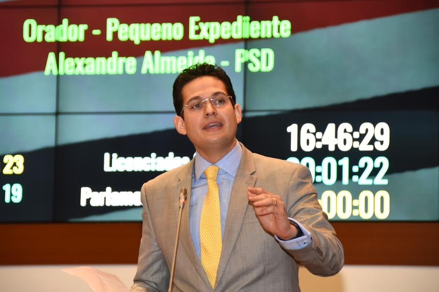 Deputado Alexandre Almeida volta a falar sobre o Programa Mais Asfalto