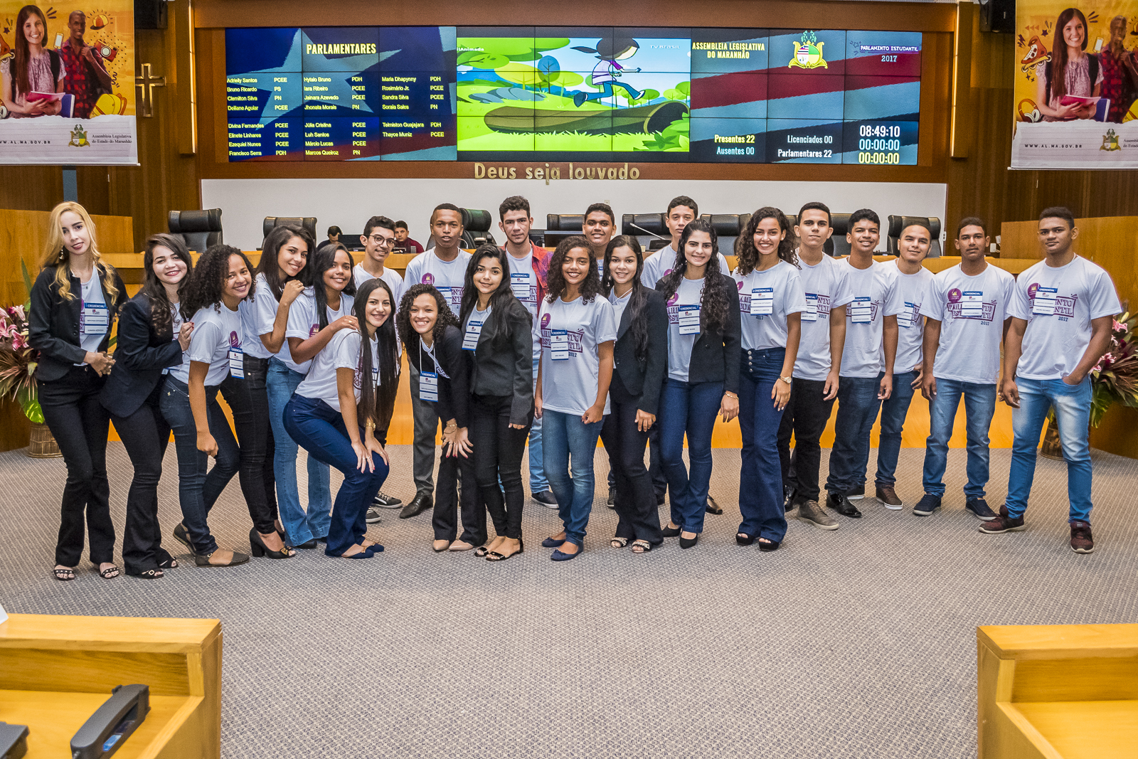 Deputados estudantes conhecem estrutura da Assembleia Legislativa