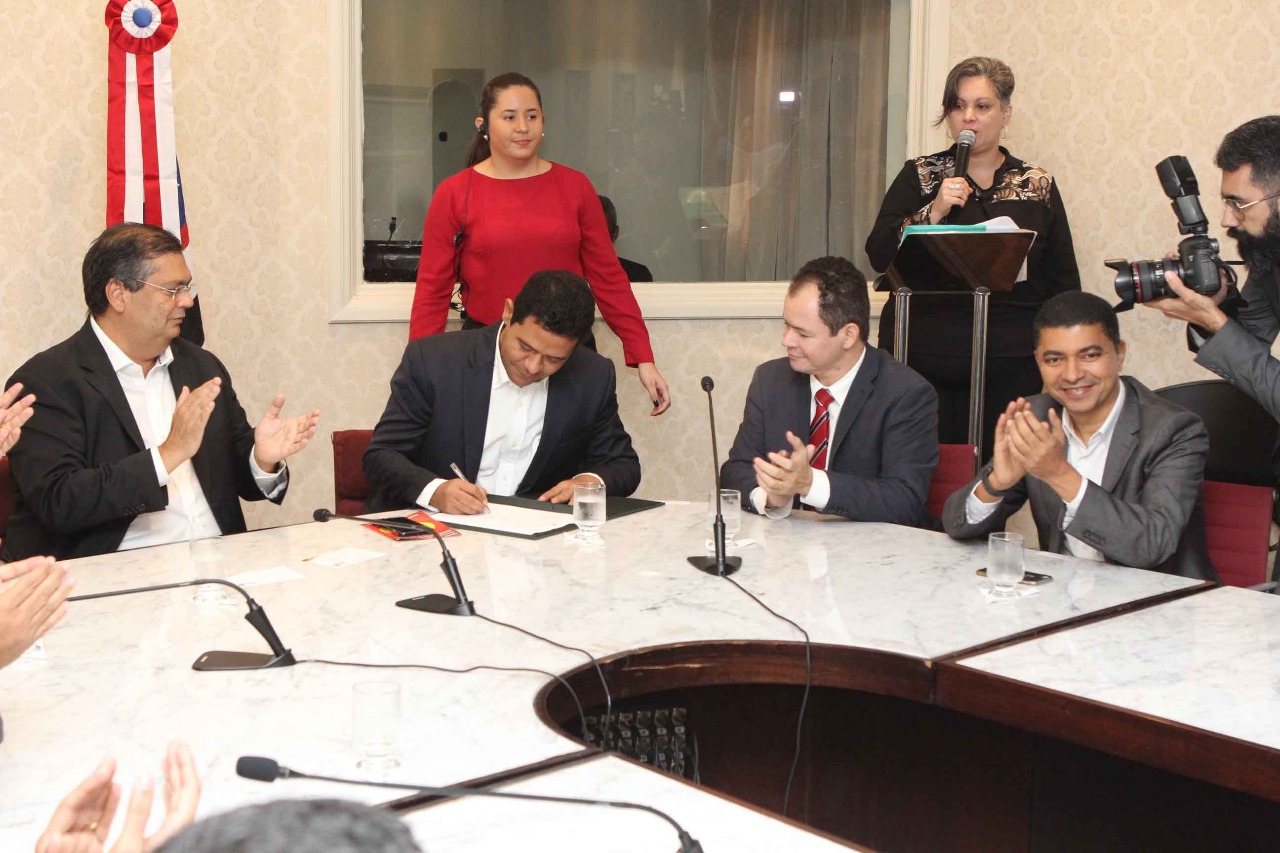 Bira do Pindaré  e Rafael Leitoa participam da assinatura de Convênio para revitalização do Ceasa Timon