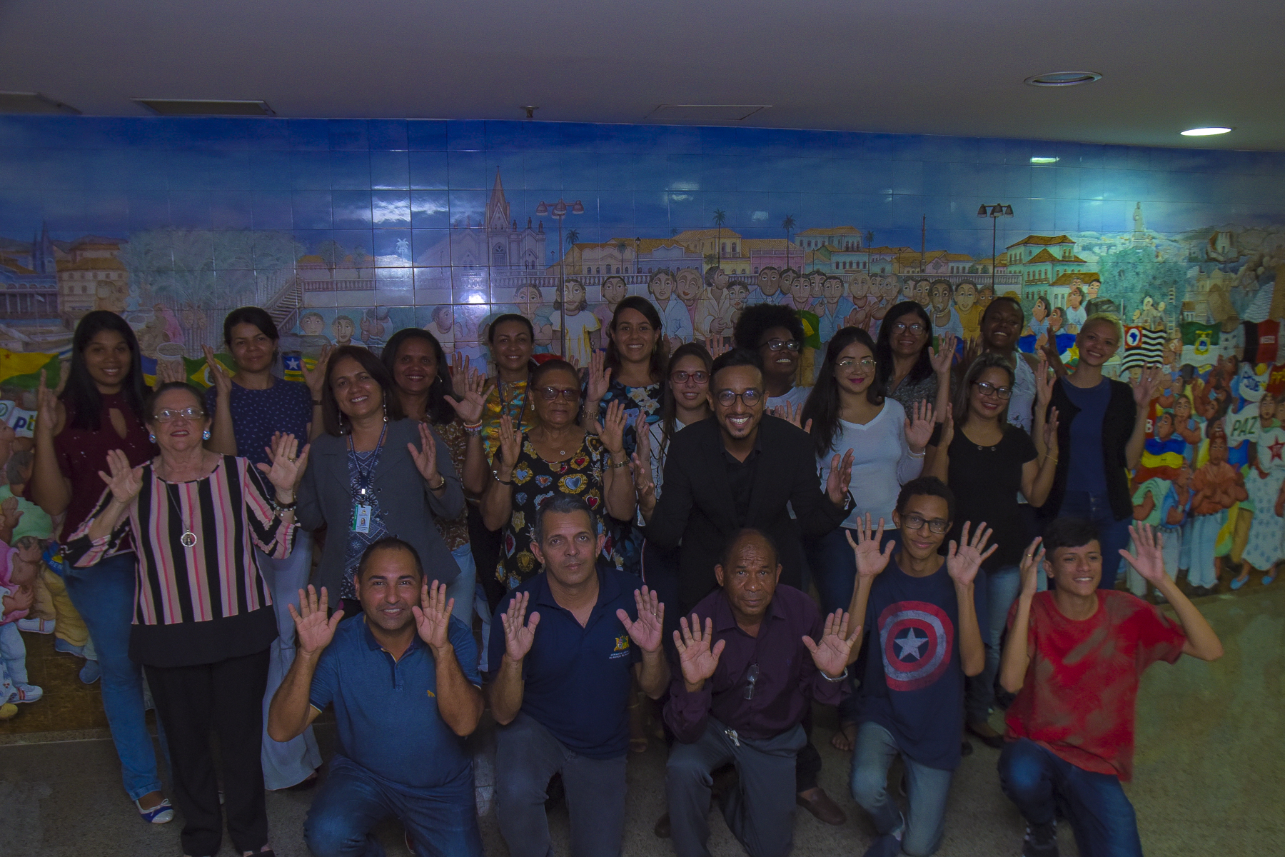 Aula prática marca encerramento de curso de Libras na Escola do Legislativo