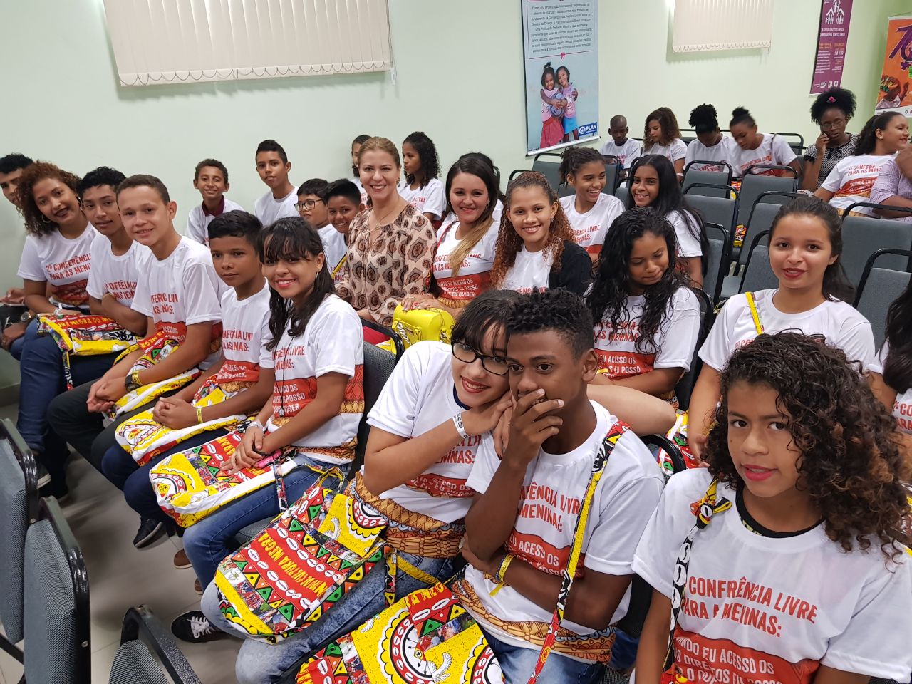 Valéria Macedo participa da abertura da Segunda Conferência Livre para as Meninas