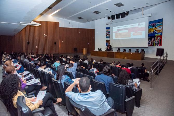 Escola do Legislativo inicia curso de Regimento Interno