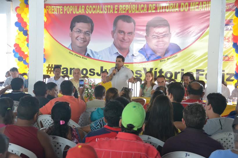 Josimar de Maranhãozinho participa de encontro político em Vitória do Mearim