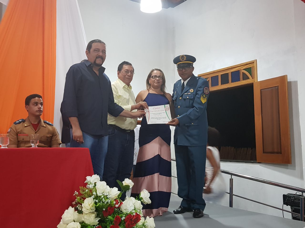 Júnior Verde é homenageado por Bombeiros Mirins de Cururupu