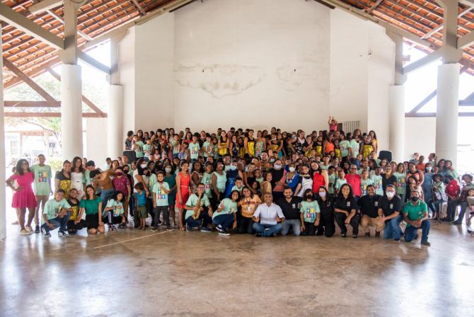 Gedema presta homenagem às mães de alunos do programa 