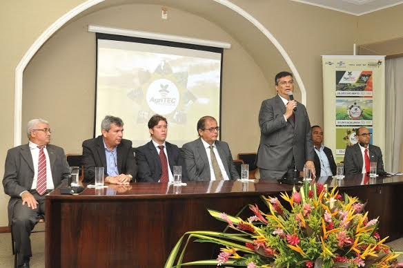 Presidente prestigia lançamento da Feira de Agricultura Familiar e Agrotecnologia 