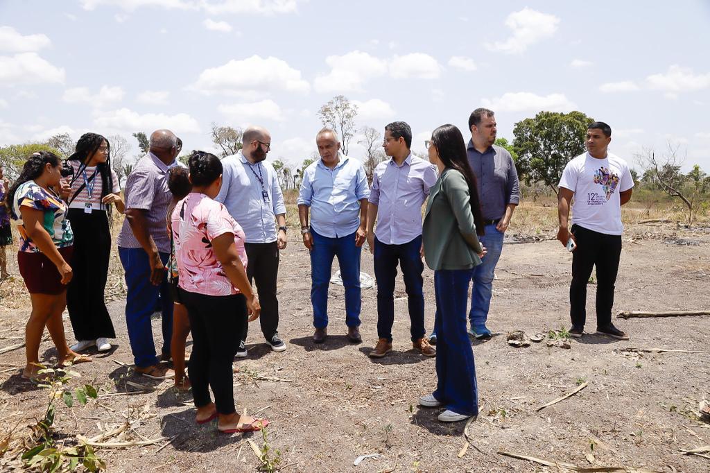 Deputados visitam Cachoeira 2 após conflito agrário e pedem providências em apoio às famílias afetadas