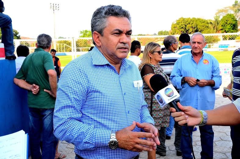 Antônio Pereira prestigia inauguração de universidade e o “Mais Asfalto”, em Grajaú 