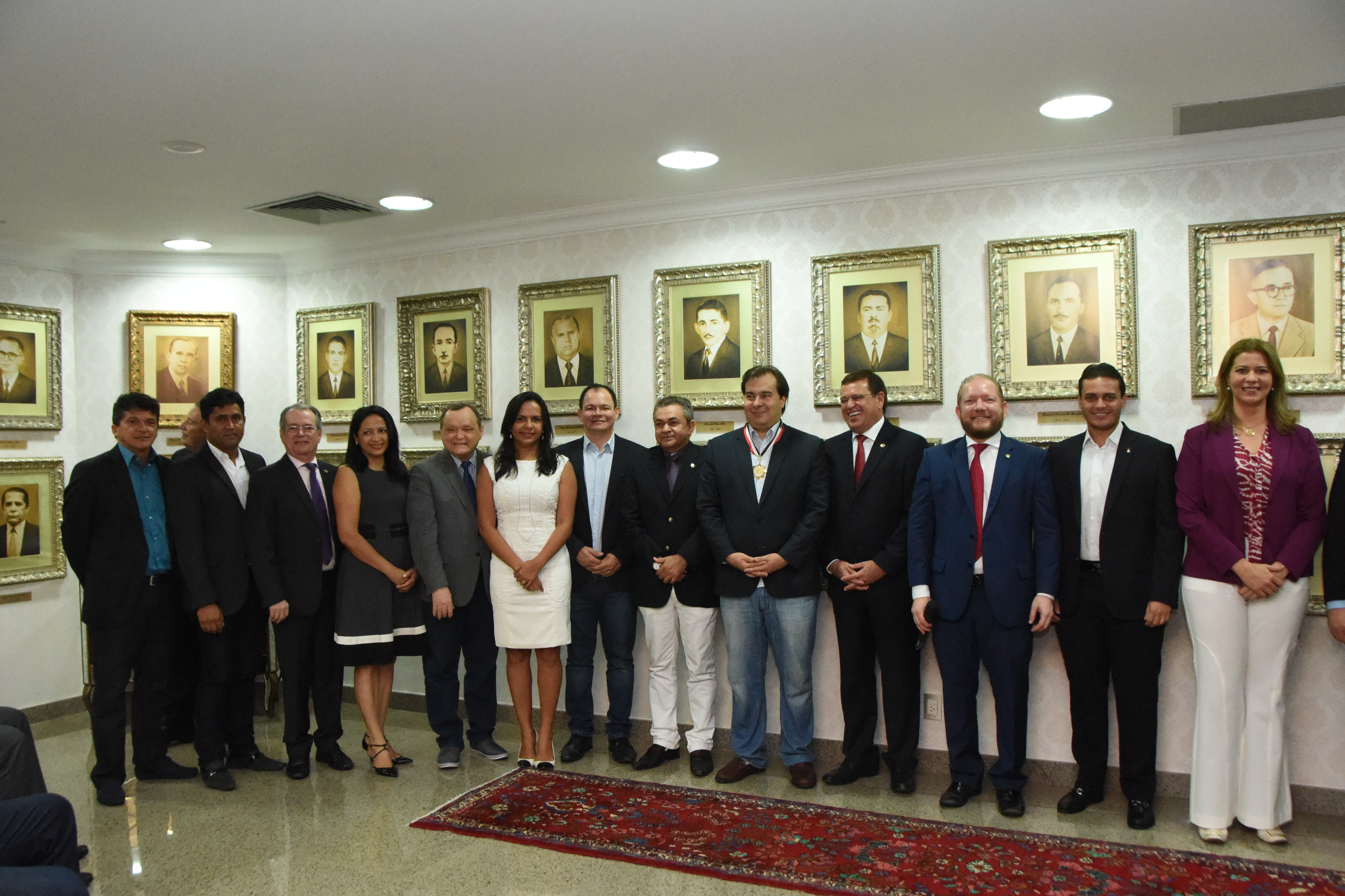 AL concede o Título ao pres. nacional do PDT e a medalha Manoel Beckman ao presidente da Câmara 