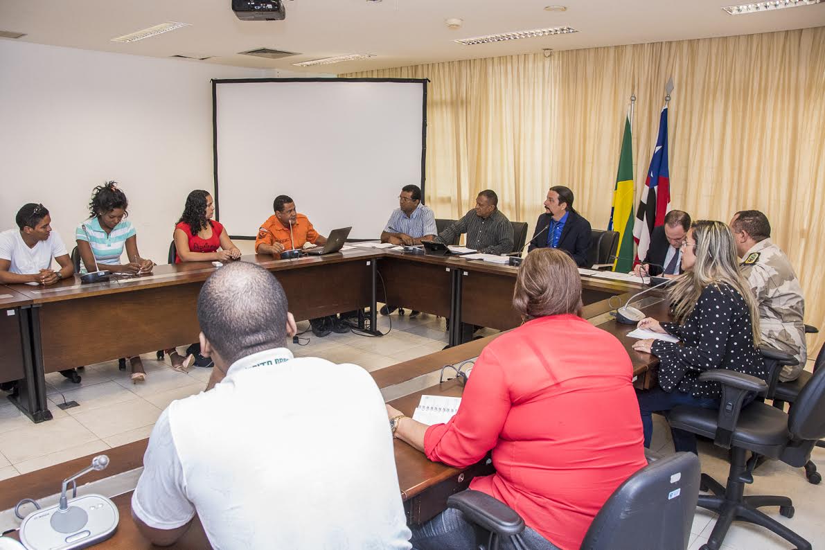 Comissão de Segurança faz reunião com candidatos sub judice da PM e Bombeiros