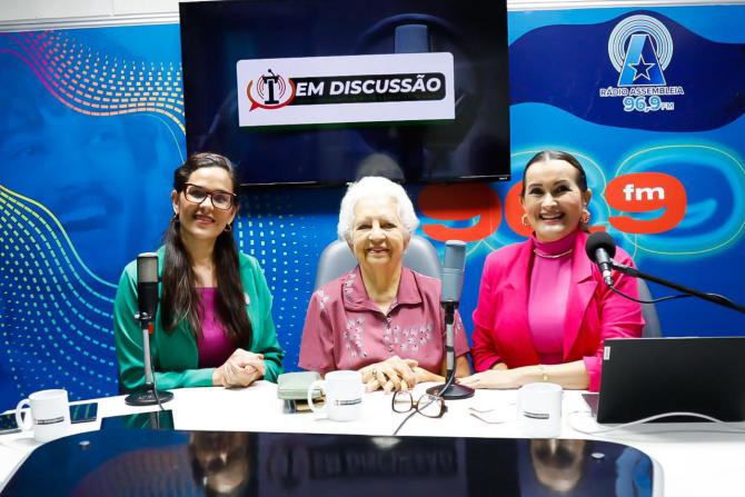 Ex-deputada Helena Barros Heluy fala sobre a trajetória de lutas das mulheres no Brasil