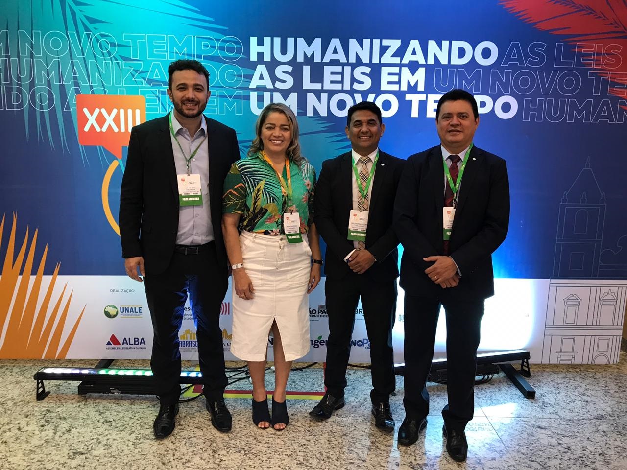 Deputados Yglésio, Mical Damasceno, Wellington do Curso e Rigo Teles, na conferência da Unale, em Salvador