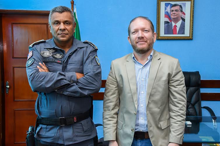 Deputado Othelino Neto faz visita de cortesia ao novo comandante da PMMA