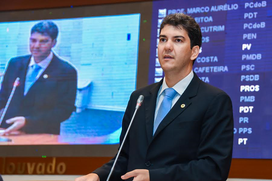 Eduardo Braide defende pesquisa periódica sobre coletivos da capital