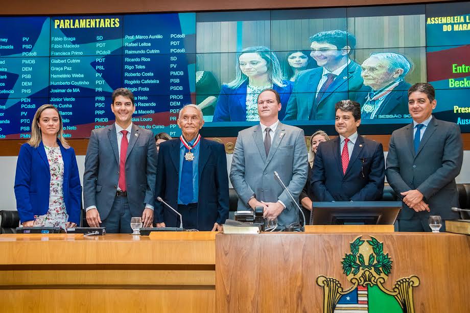 Por requerimento de Eduardo Braide, AL concede medalha 