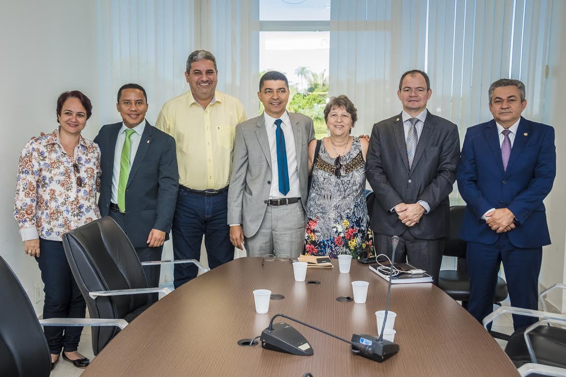 Comissão de Assuntos Municipais dialoga com representantes da Federação de Consórcios Públicos