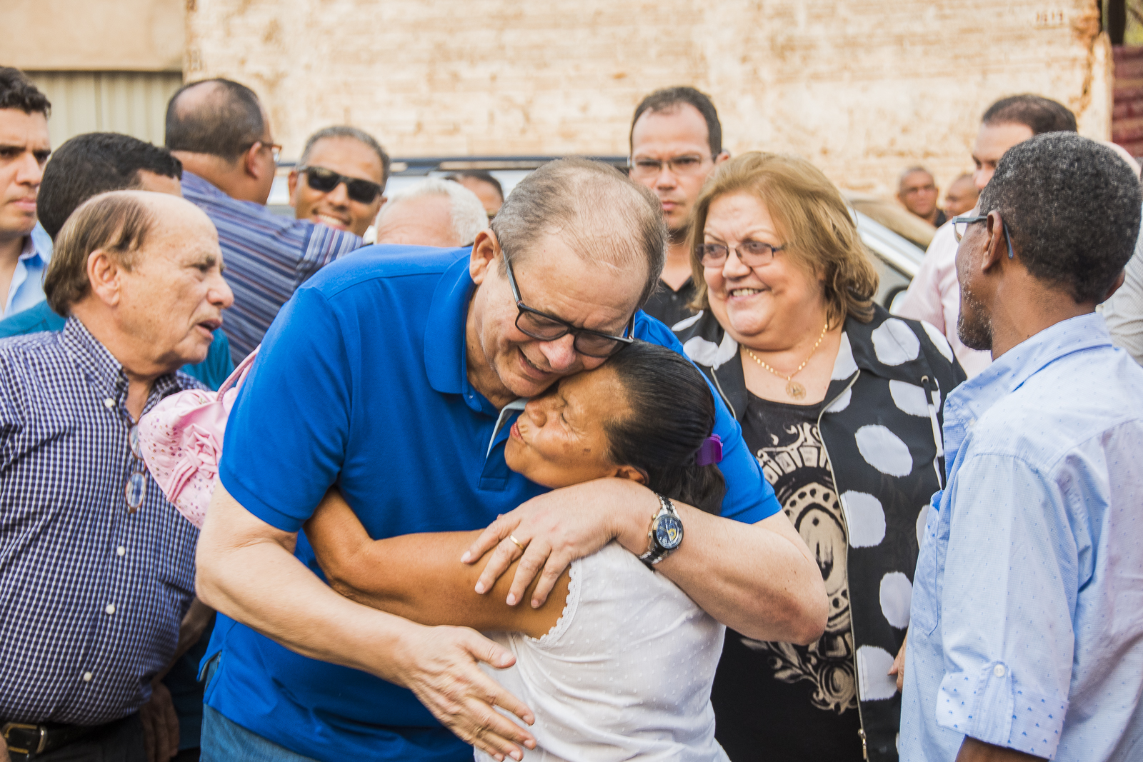 Governador em exercício Humberto Coutinho se emociona com homenagens em Caxias