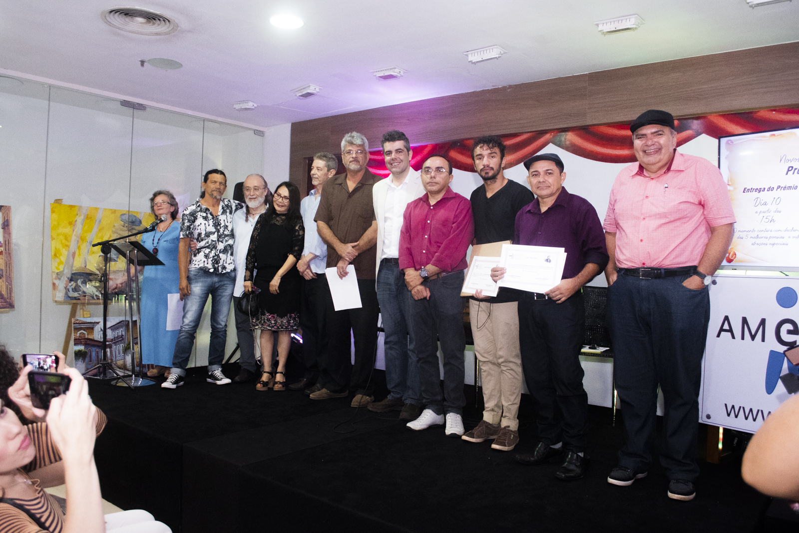 Deputado Adriano entrega premiação aos vencedores da 2ª edição do concurso Novos Poetas Maranhenses