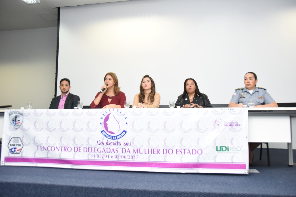 Seminário capacita delegadas da Mulher no relacionamento com a mídia