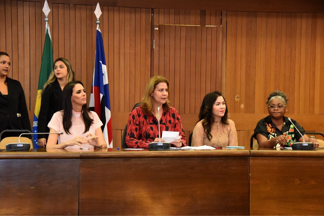 Procuradoria da Mulher da AL realiza painel em homenagem às mulheres 