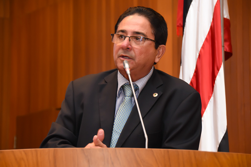 Hemetério Weba acusa prefeito afastado de Nova Olinda de sacar recursos públicos
