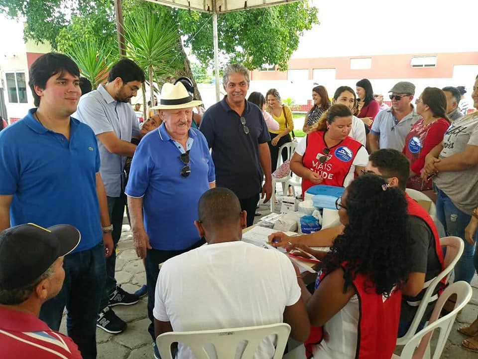 Carlinhos Florêncio prestigia mutirão de saúde em Bacabal