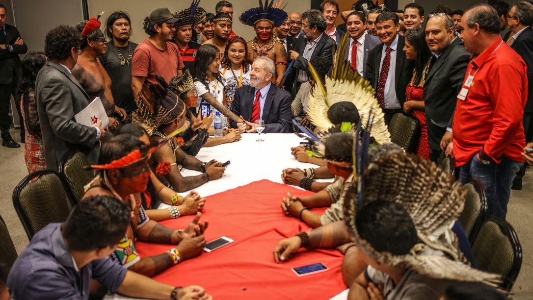 Ao lado de Lula, Zé Inácio participa de reunião com lideranças indígenas em Brasília