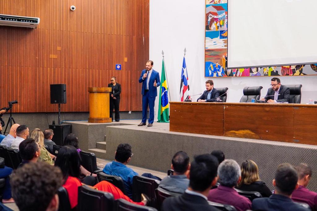 Yglésio participa de seminário sobre conservadorismo na política brasileira e maranhense