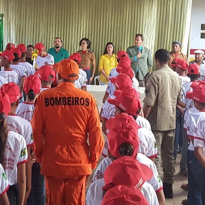 Júnior Verde prestigia lançamento do Bombeiros Mirim em São Mateus e homenageia categoria 