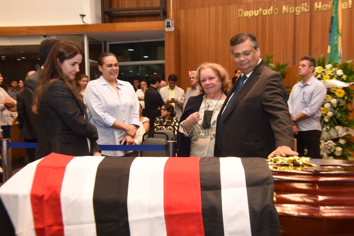 Autoridades destacam trajetória de Epitácio Cafeteira na política maranhense