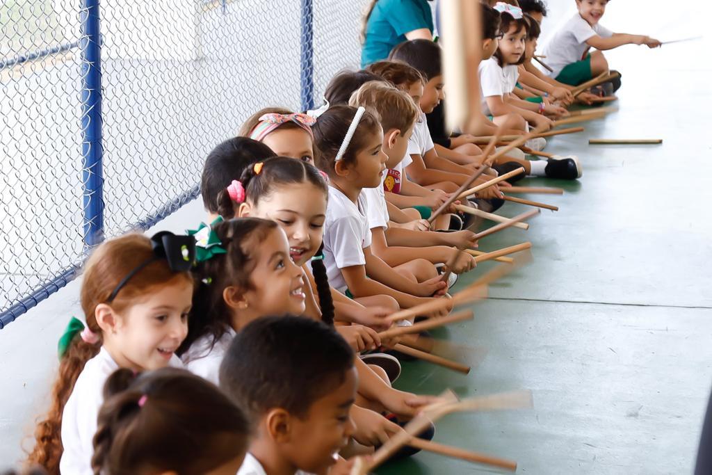 Alunos interagiram na celebração ao Dia Nacional da Educação Infantil, na Creche-Escola Sementinha
