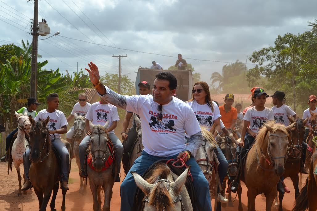 Josimar de Maranhãozinho participa de cavalgada na zona rural de Zé Doca