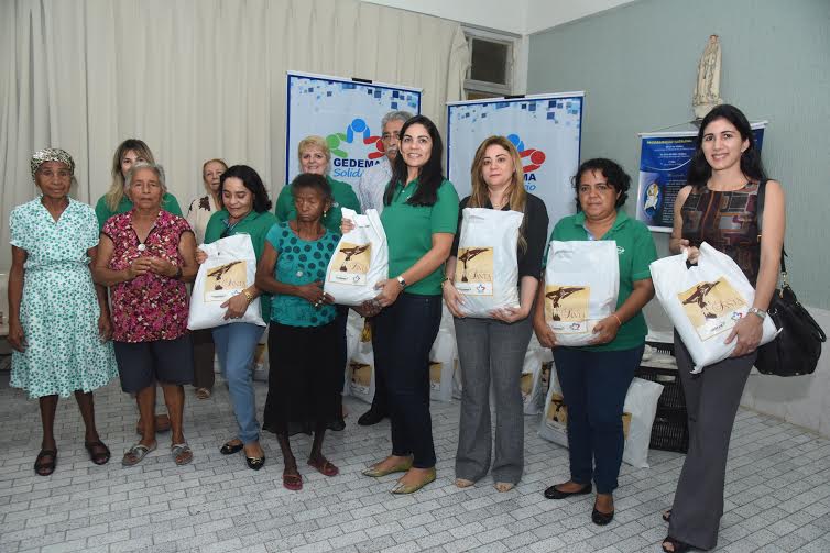 Gedema entrega donativos a igrejas de São Luís