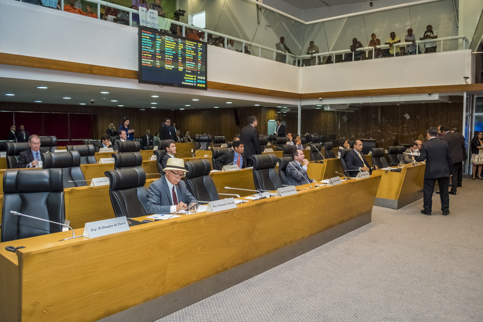 Assembleia aprova projeto de lei e MP que alteram organizações da PM e cargos efetivos do CB