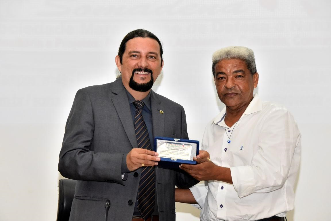 Deputado Júnior Verde é homenageado pela atuação no Meio Ambiente