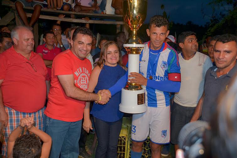 Deputado Josimar prestigia final do Campeonato Regional de Nova Conquista