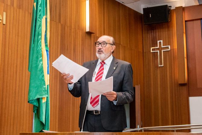 César Pires pede transparência sobre gastos na área de infraestrutura do Estado