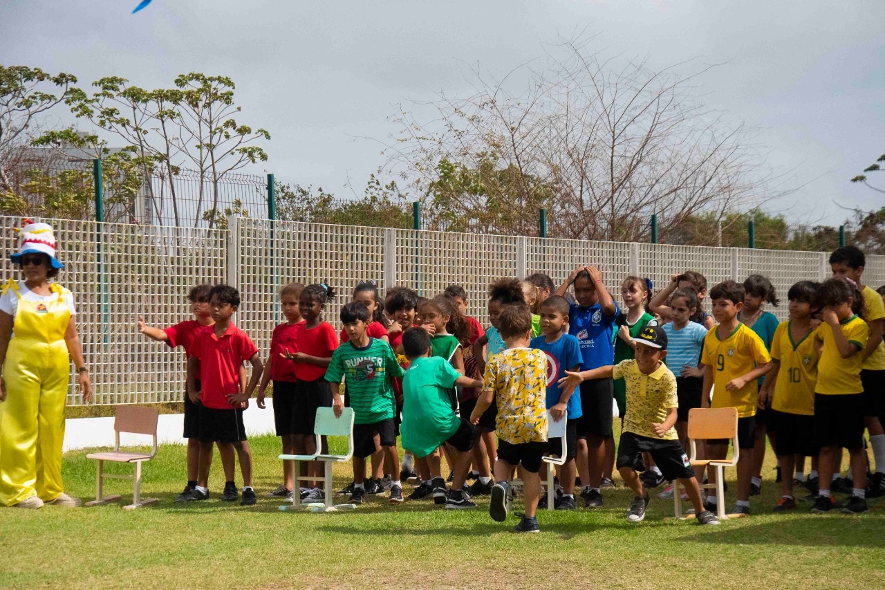 Alunos da Creche-Escola Sementinha participam de programação especial alusiva ao Dia da Criança