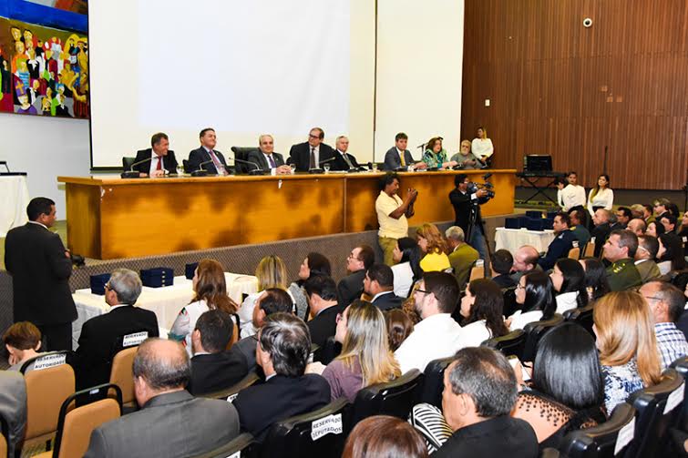 Assembleia Legislativa presta homenagem a três ex-presidentes da Casa durante solenidade de 181 anos